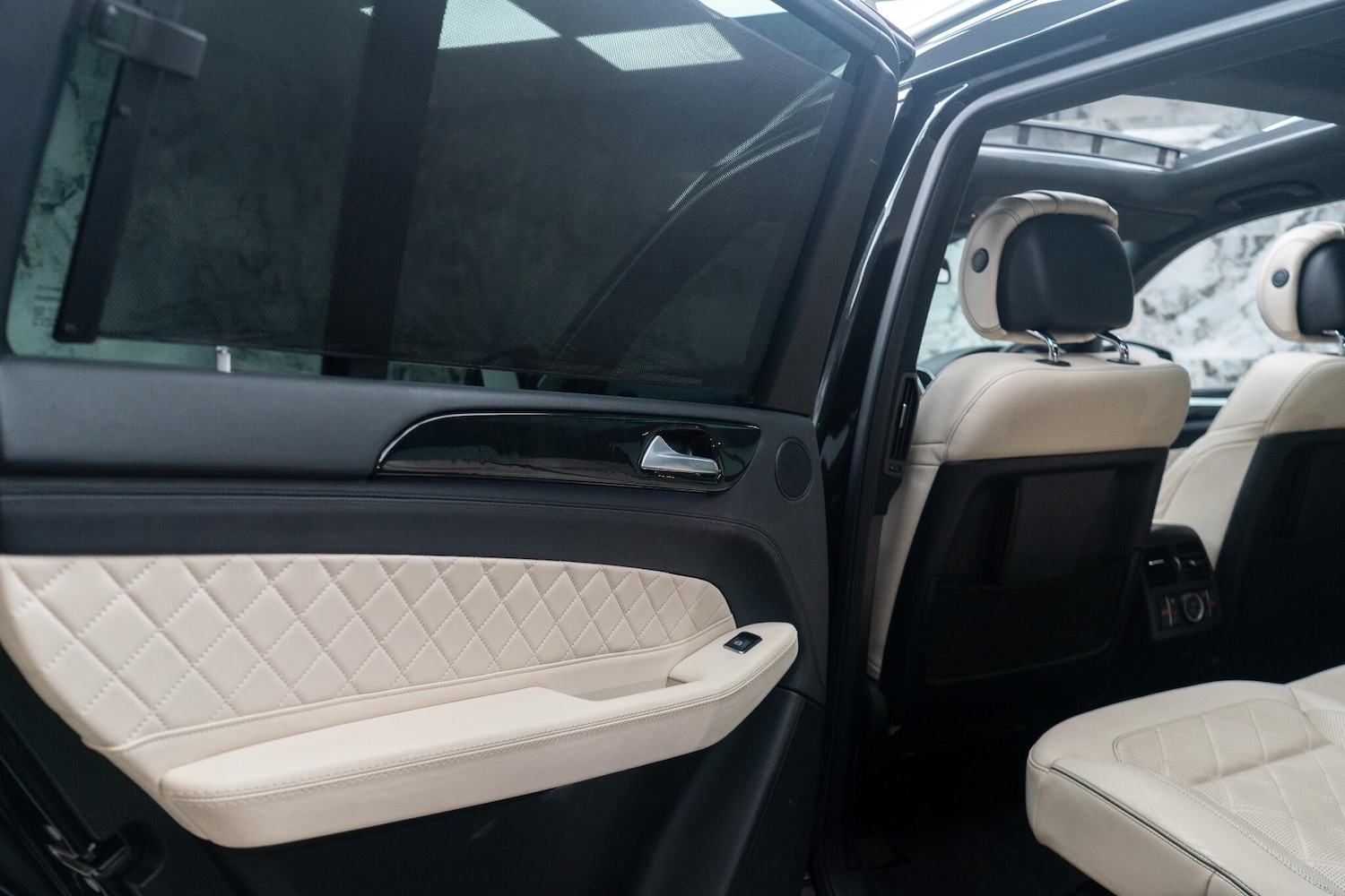 Used Mercedes-Benz GLS 2018 for sale - 76619763: Photo 49