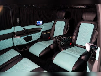 Used Mercedes-Benz V-Class 2024 for sale - 78822232: Photo