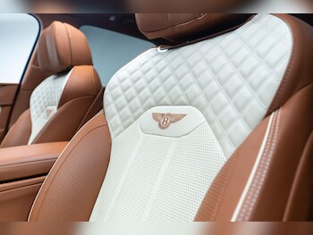 Used Bentley Bentayga 2022 for sale - 77202602: Photo