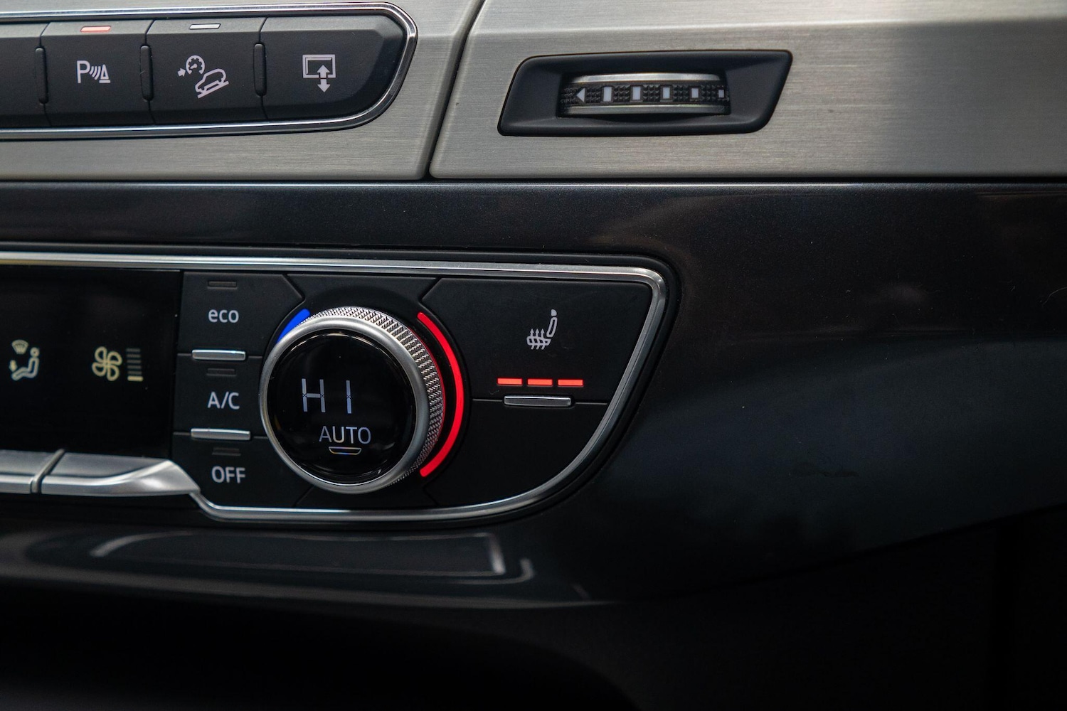 Used Audi Q7 2015 for sale - 76633807: Photo 24