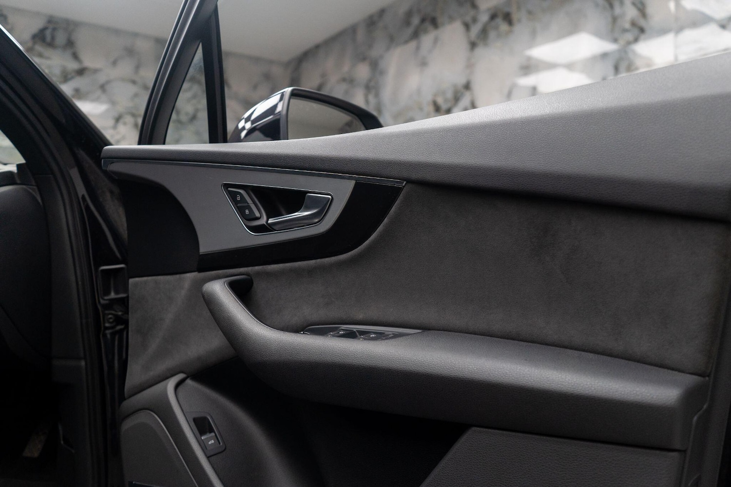 Used Audi Q7 2015 for sale - 76633807: Photo 37