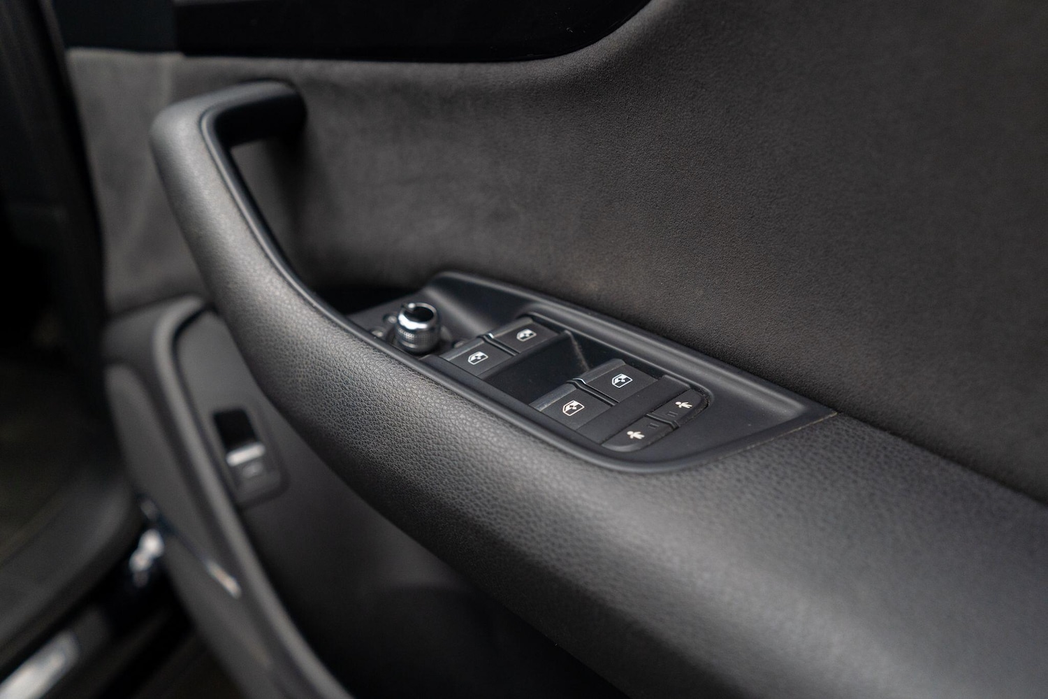 Used Audi Q7 2015 for sale - 76633807: Photo 38