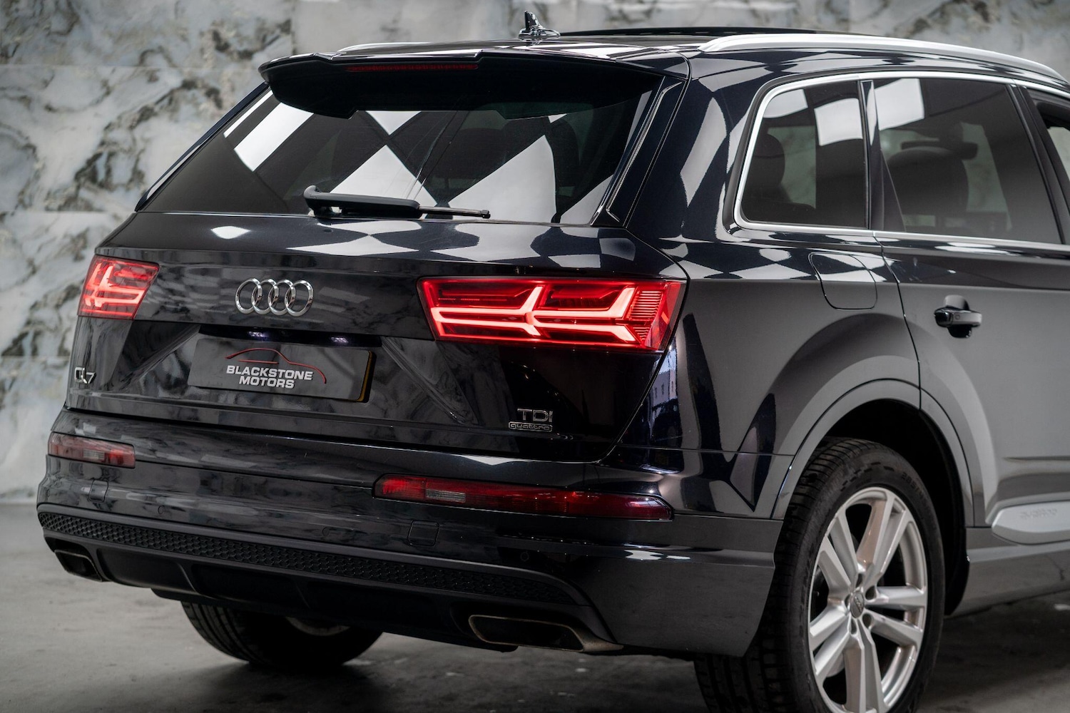 Used Audi Q7 2015 for sale - 76633807: Photo 48
