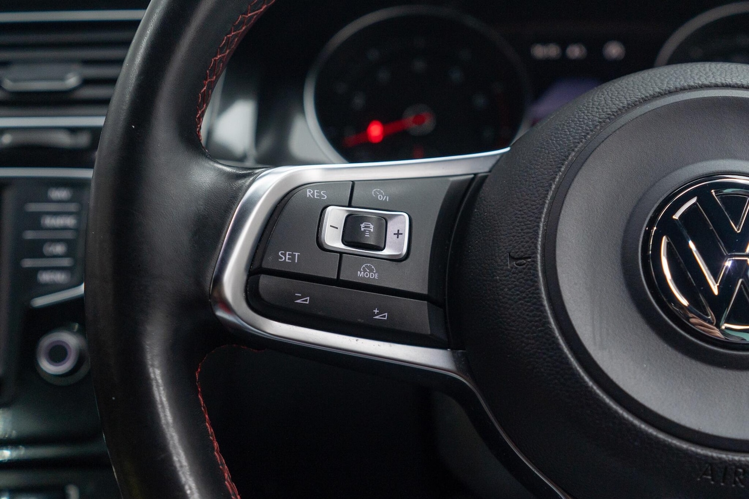 Used Volkswagen Golf 2016 for sale - 77120497: Photo 15