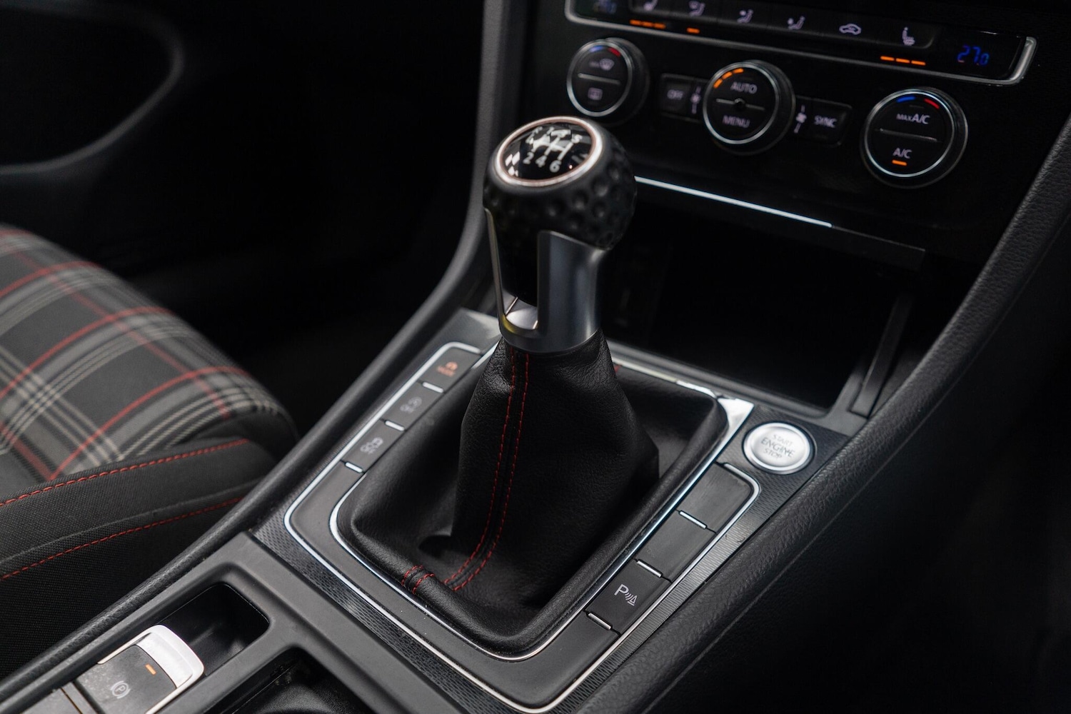 Used Volkswagen Golf 2016 for sale - 77120497: Photo 27