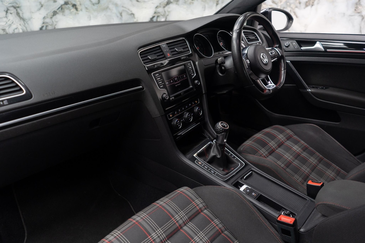 Used Volkswagen Golf 2016 for sale - 77120497: Photo 32