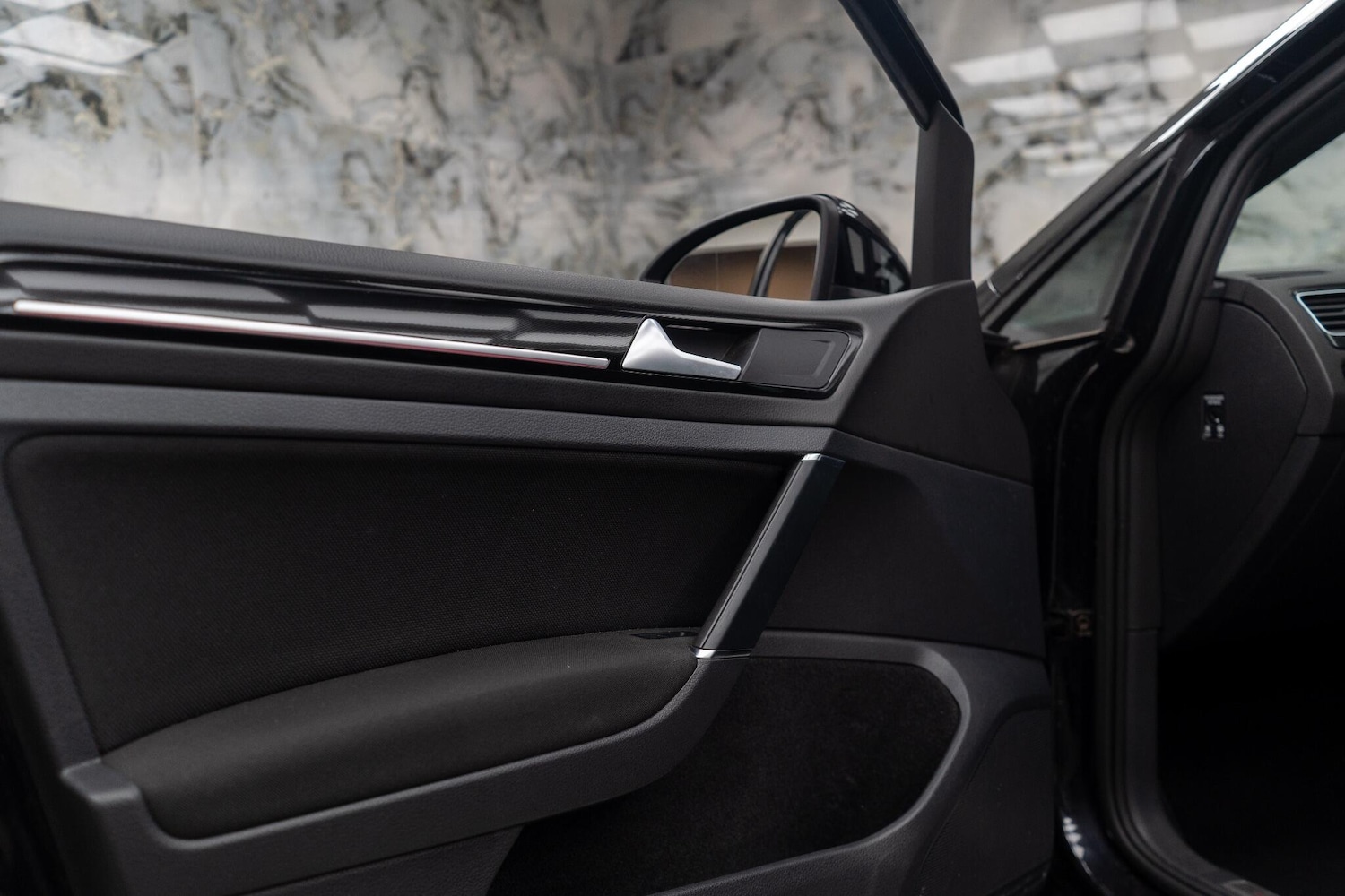 Used Volkswagen Golf 2016 for sale - 77120497: Photo 33