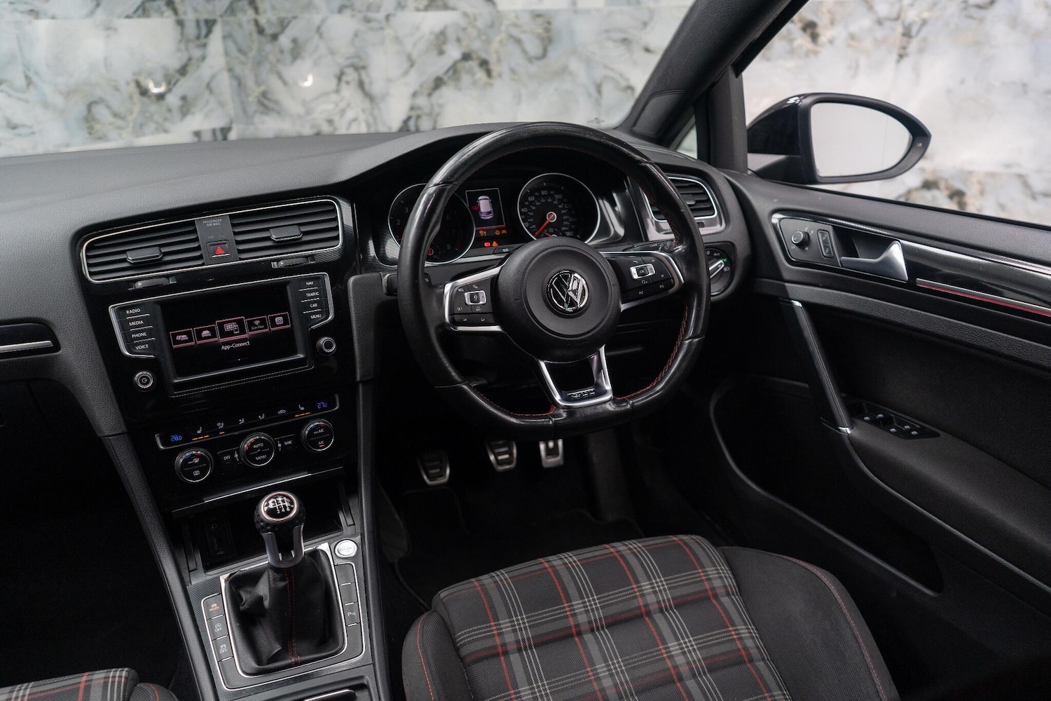 Used Volkswagen Golf 2016 for sale - 77120497: Photo 35