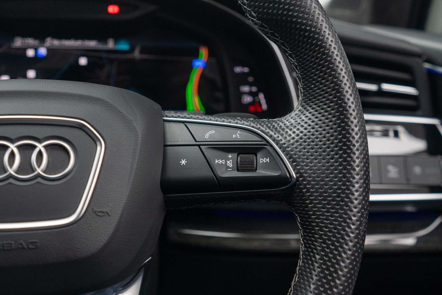 Used Audi Q7 2022 for sale - 77696381: Photo 17