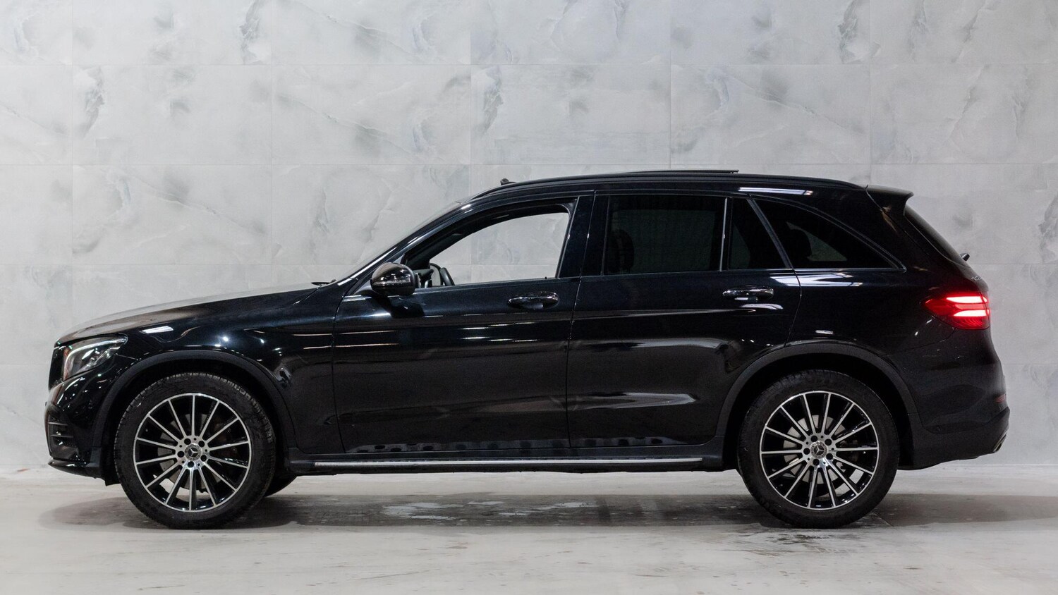 Used Mercedes-Benz GLC 2018 for sale - 77969897: Photo 10