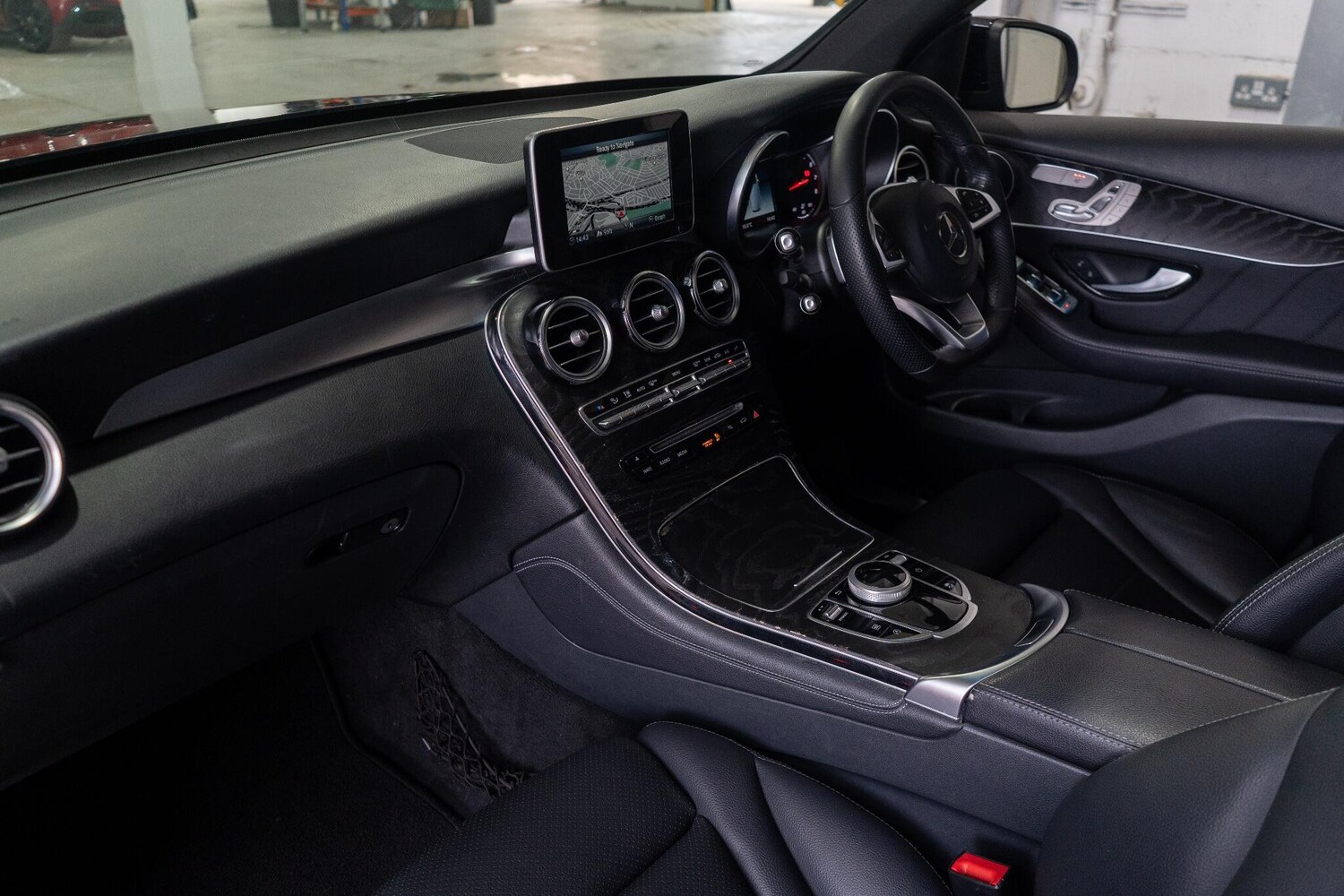 Used Mercedes-Benz GLC 2018 for sale - 77969897: Photo 14