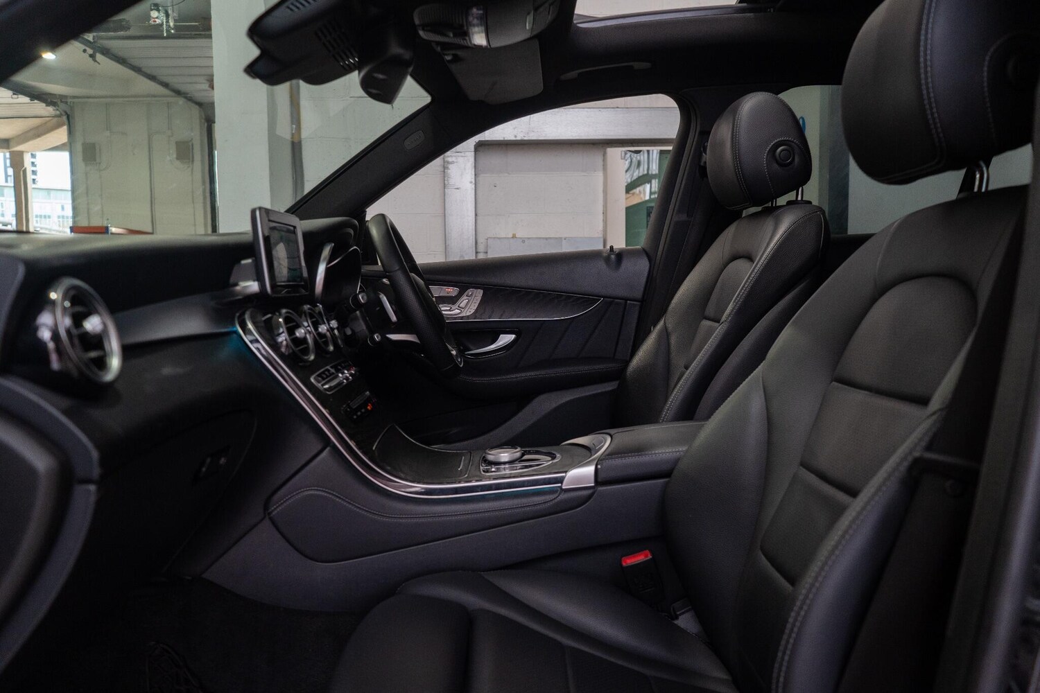 Used Mercedes-Benz GLC 2018 for sale - 77969897: Photo 15