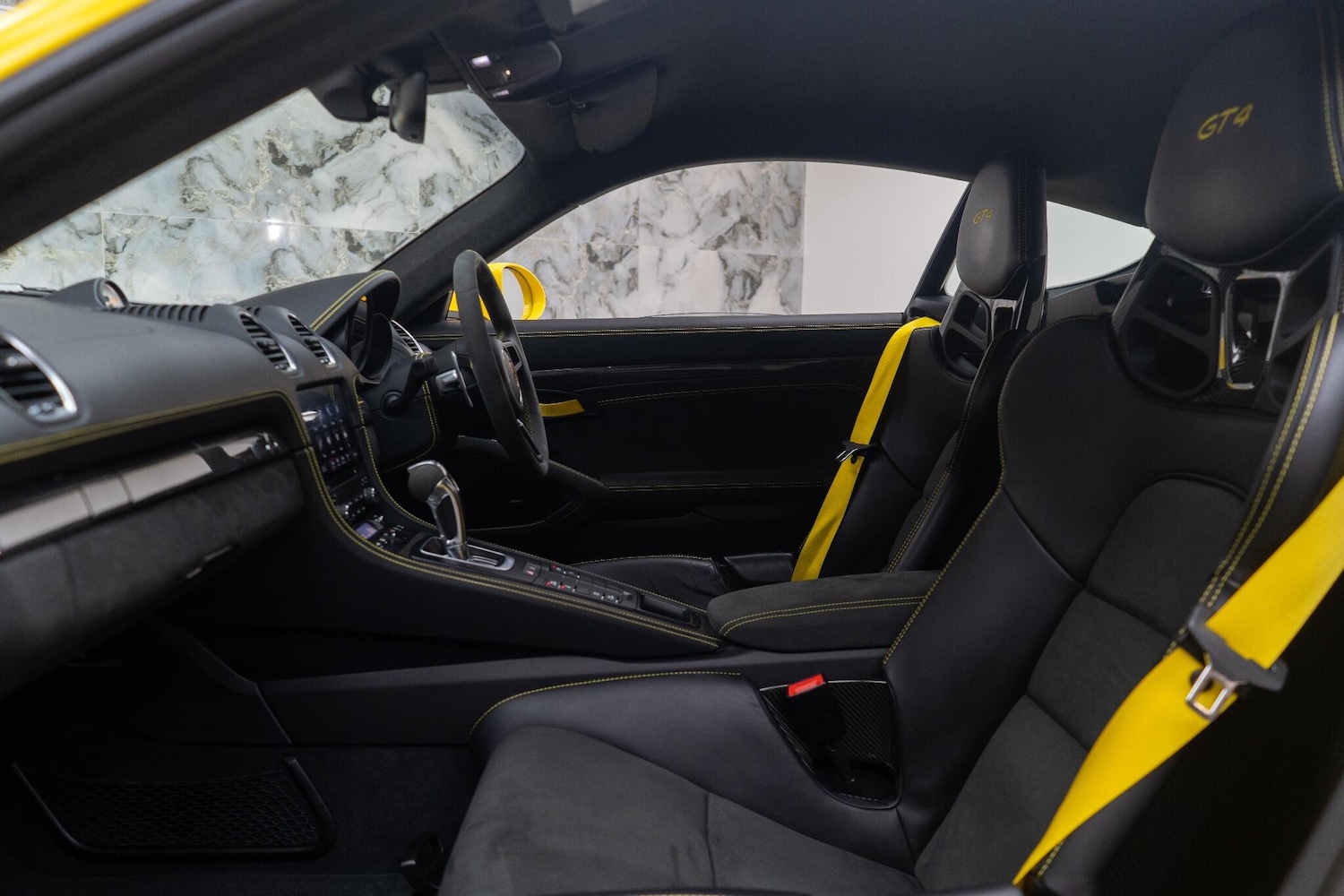 Used Porsche Cayman 2022 for sale - 77343828: Photo 34