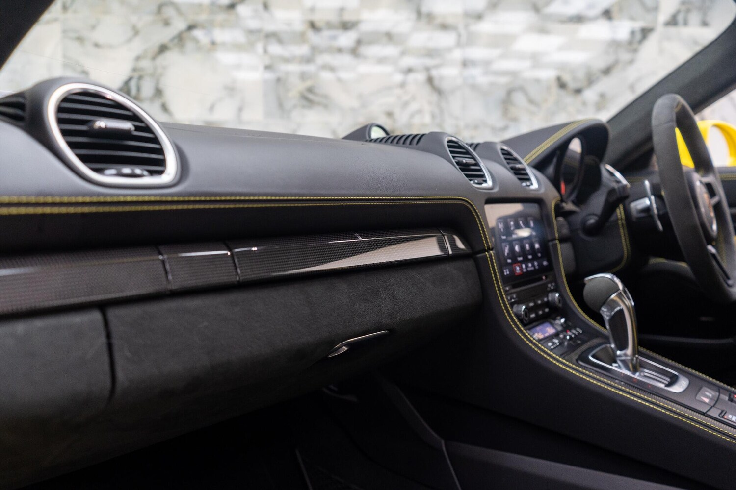 Used Porsche Cayman 2022 for sale - 77343828: Photo 37