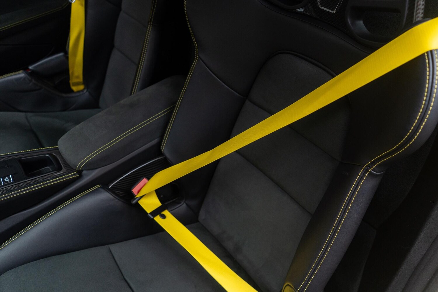 Used Porsche Cayman 2022 for sale - 77343828: Photo 43