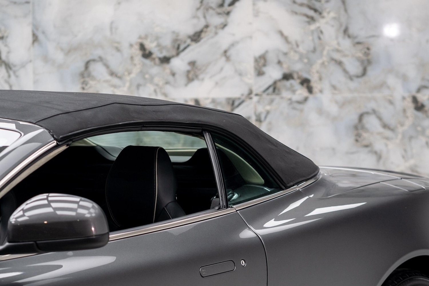 Used Aston Martin Virage for sale - 77156615: Photo 13