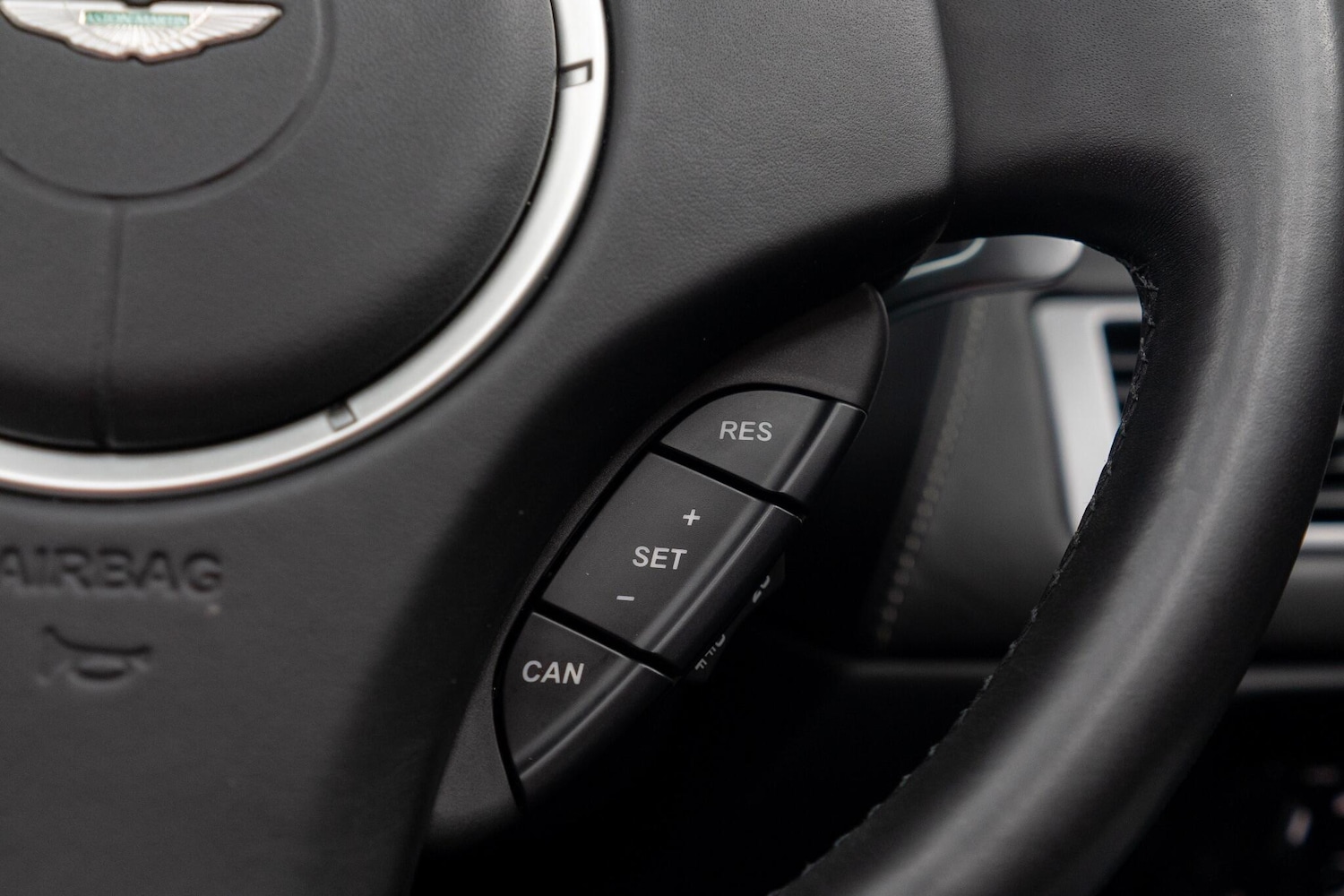 Used Aston Martin Virage for sale - 77156615: Photo 25