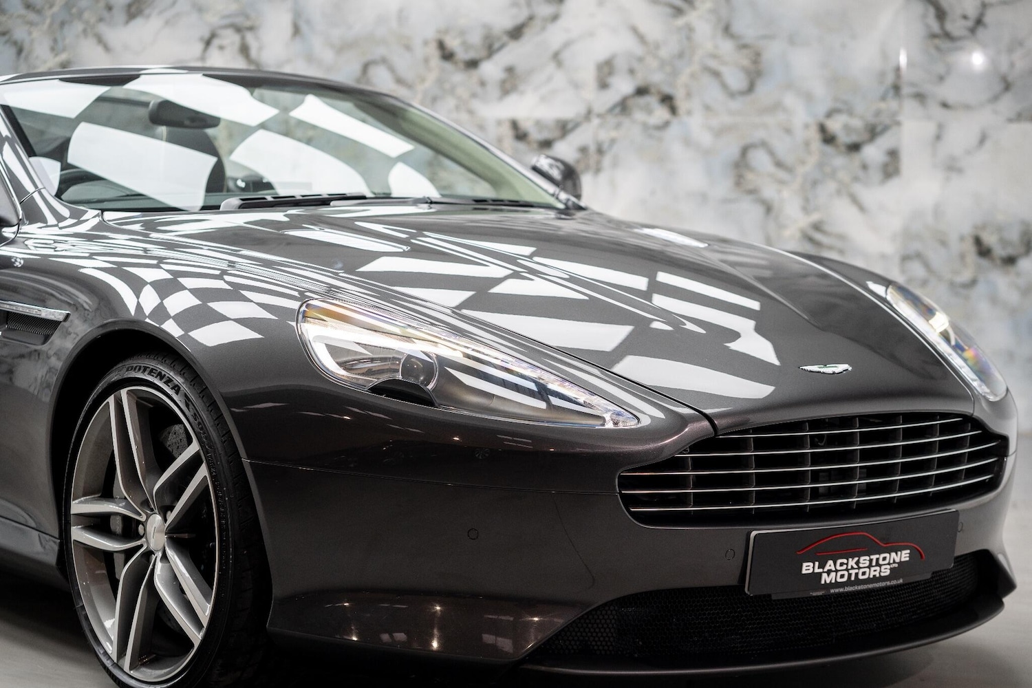 Used Aston Martin Virage for sale - 77156615: Photo 4