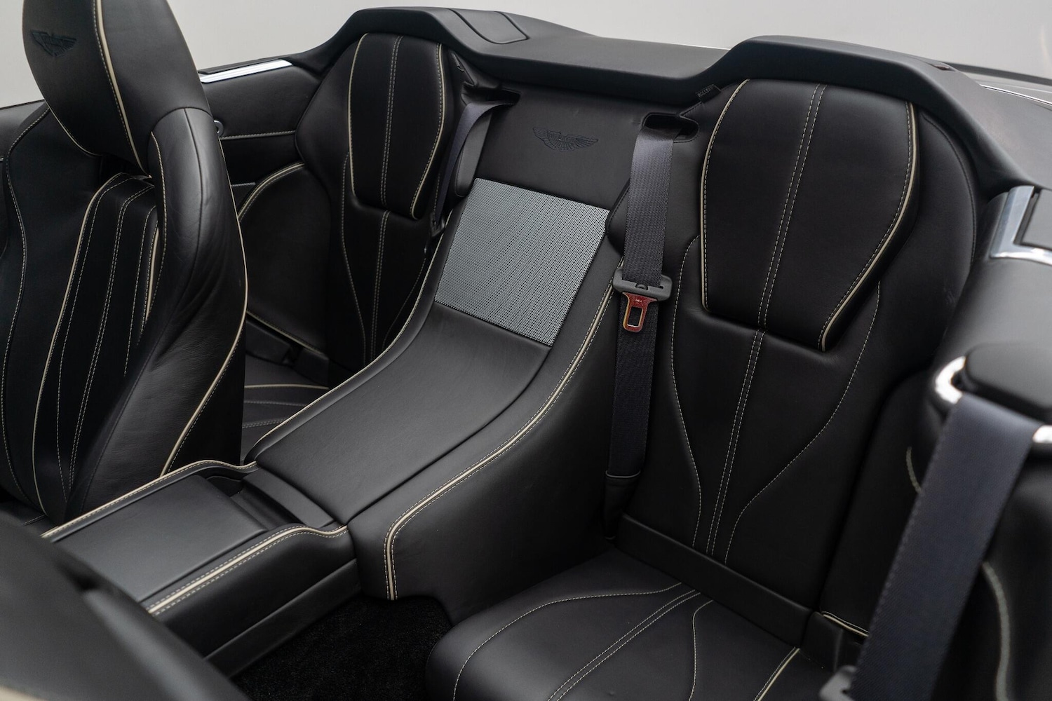 Used Aston Martin Virage for sale - 77156615: Photo 45