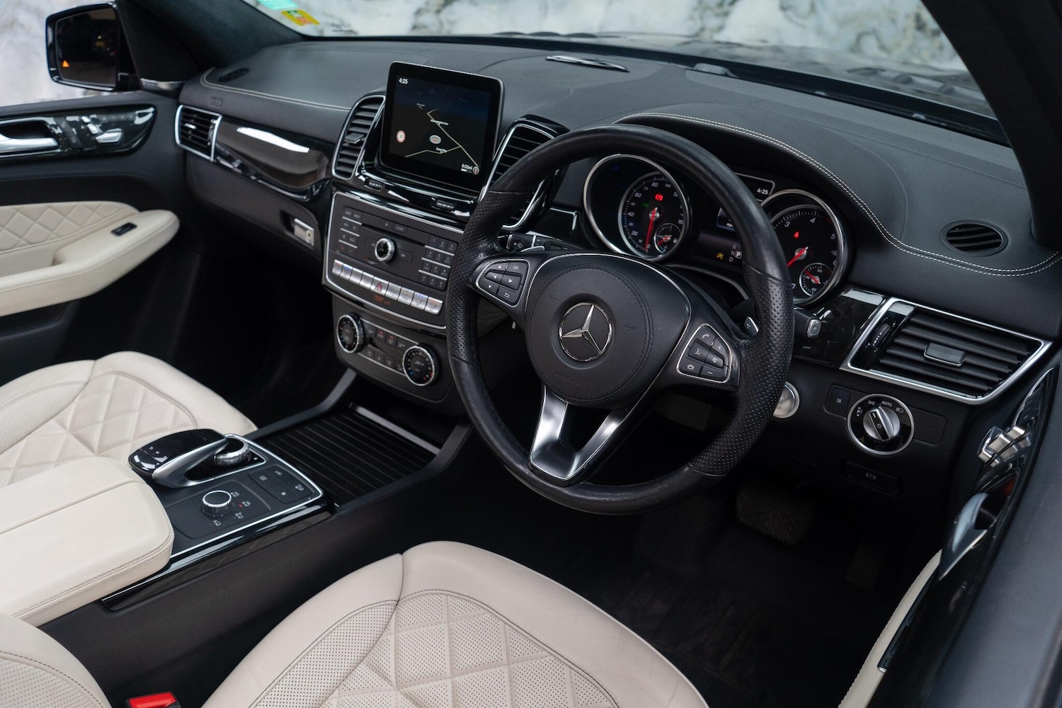 Used Mercedes-Benz GLS 2018 for sale - 76992550: Photo 10