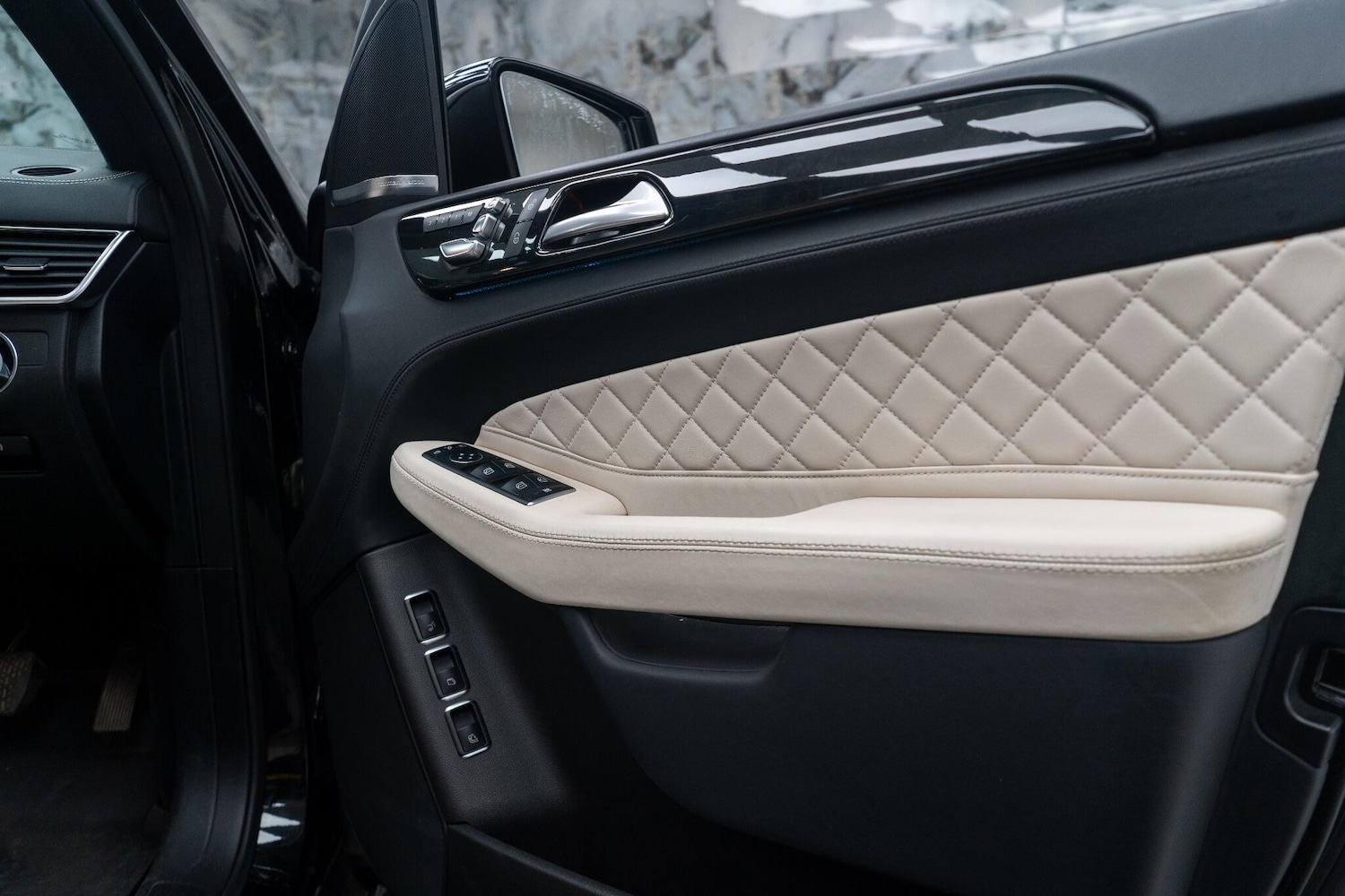 Used Mercedes-Benz GLS 2018 for sale - 76992550: Photo 31