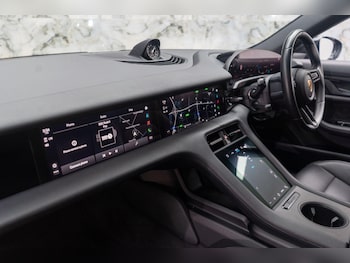 Used Porsche Taycan 2022 for sale - 75493440: Photo