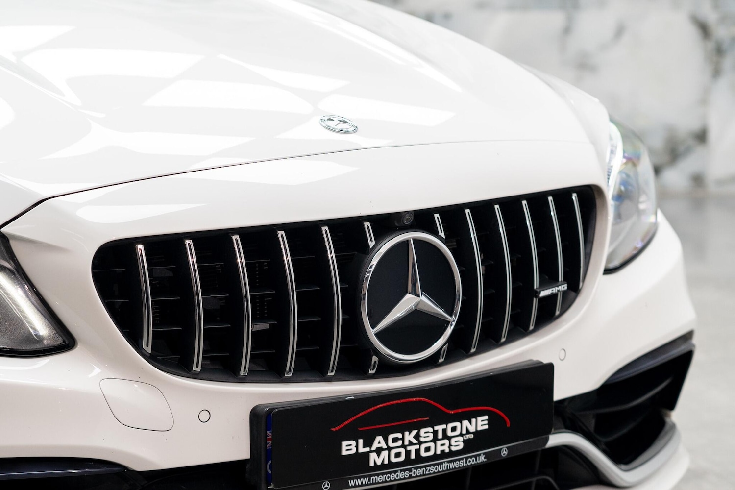 Used Mercedes-Benz C Class 2019 for sale - 77130575: Photo 2