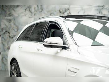 Used Mercedes-Benz C Class 2019 for sale - 77130575: Photo