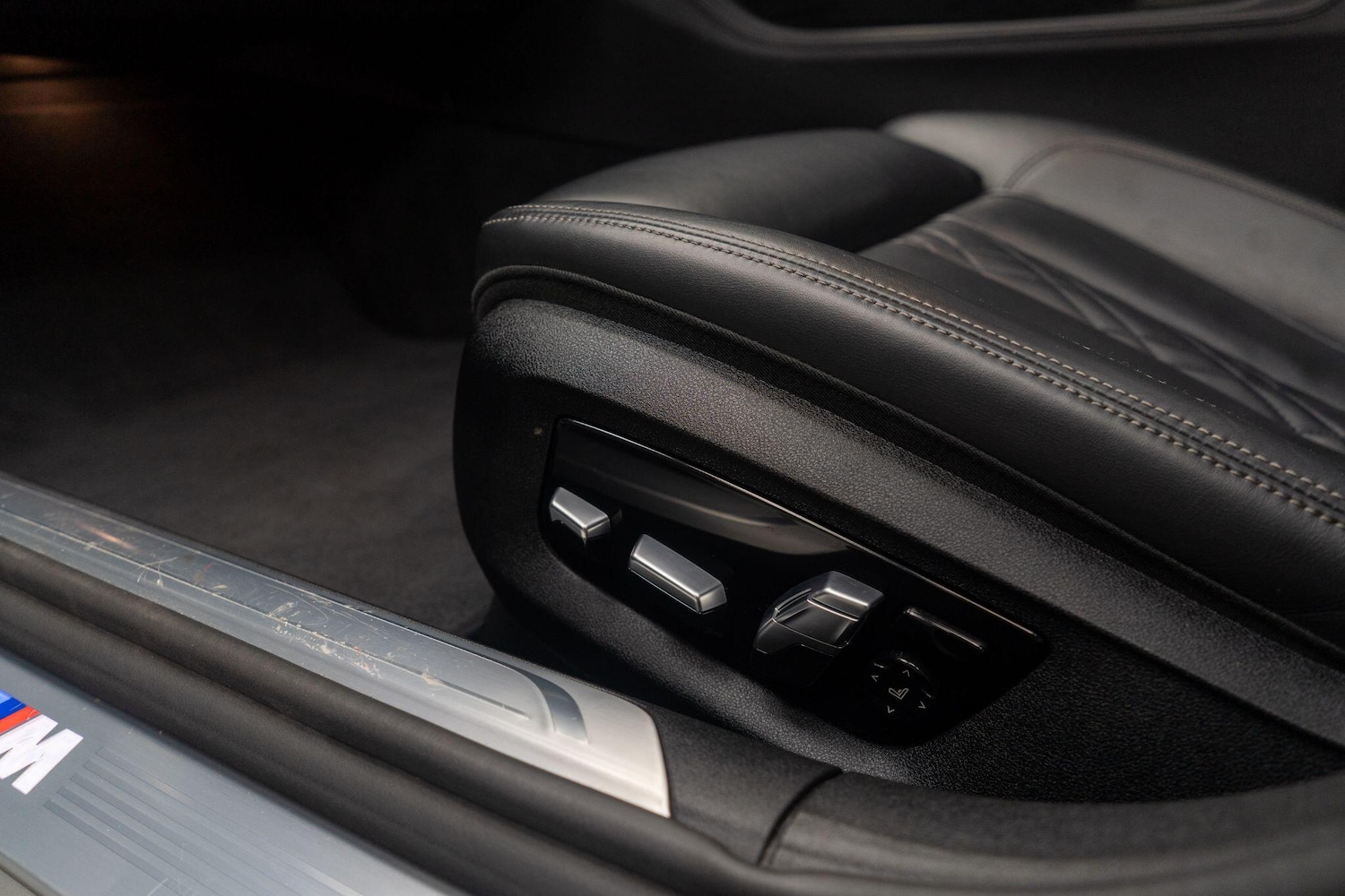 Used BMW 7 Series 2019 for sale - 76432328: Photo 44