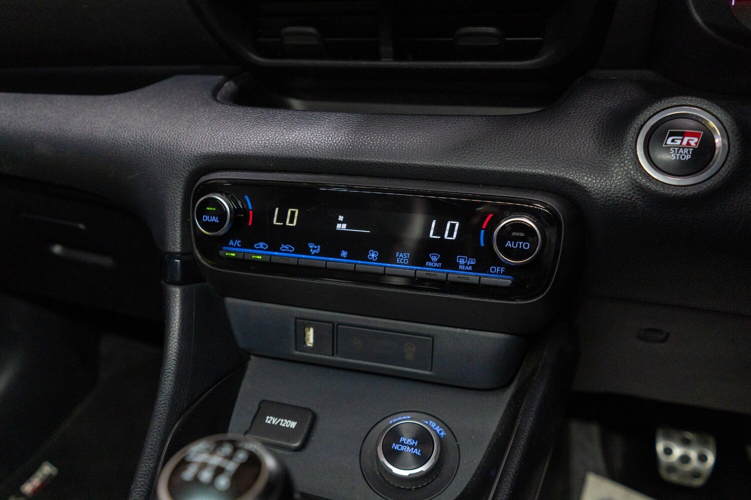 Used Toyota Yaris for sale - 78214125: Photo 21