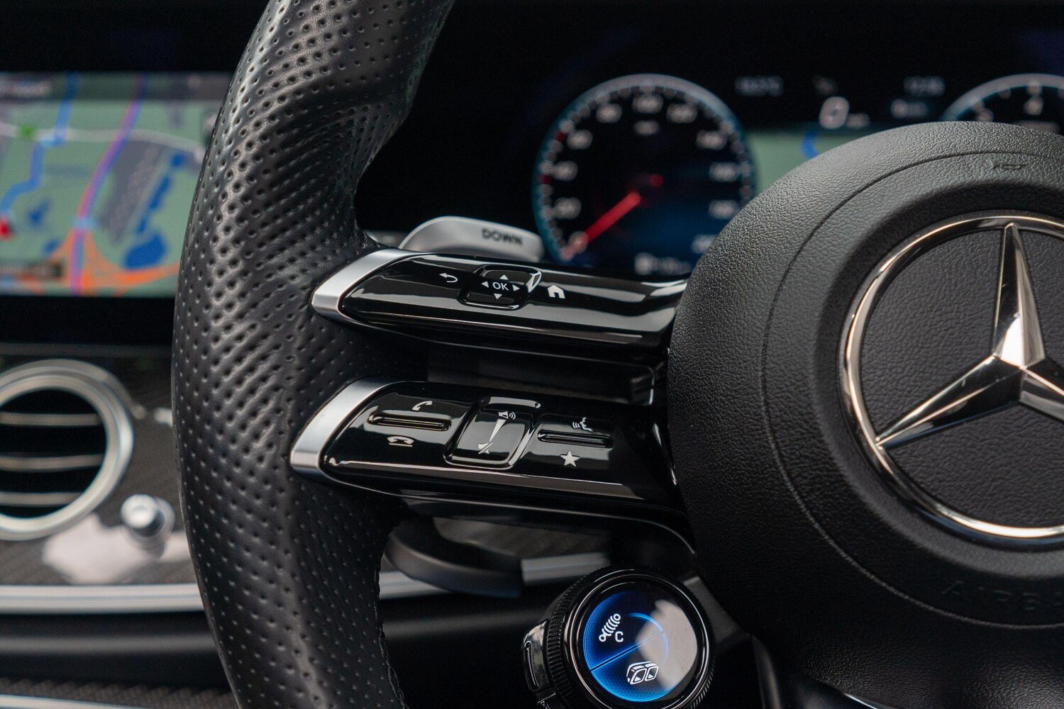 Used Mercedes-Benz E Class for sale - 76499200: Photo 31