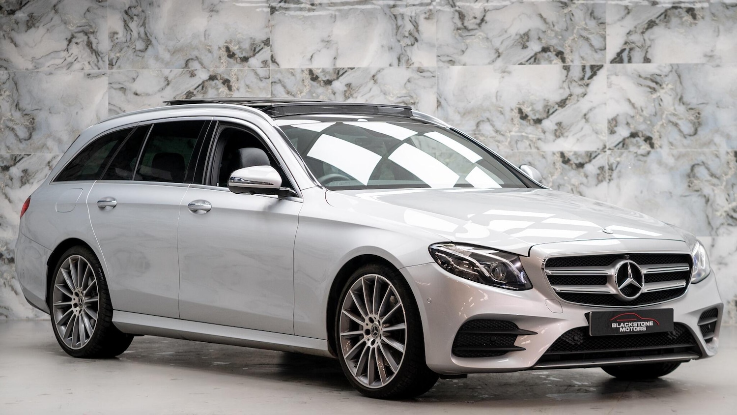Used Mercedes-Benz E Class 2019 for sale - 76607959: Photo 1