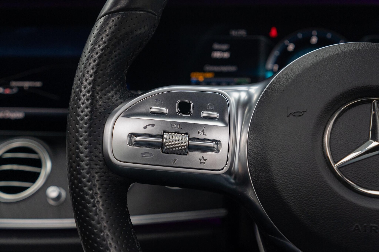 Used Mercedes-Benz E Class 2019 for sale - 76607959: Photo 16