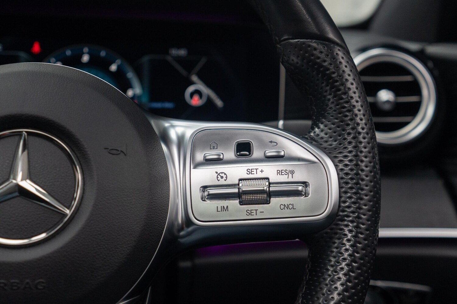 Used Mercedes-Benz E Class 2019 for sale - 76607959: Photo 17