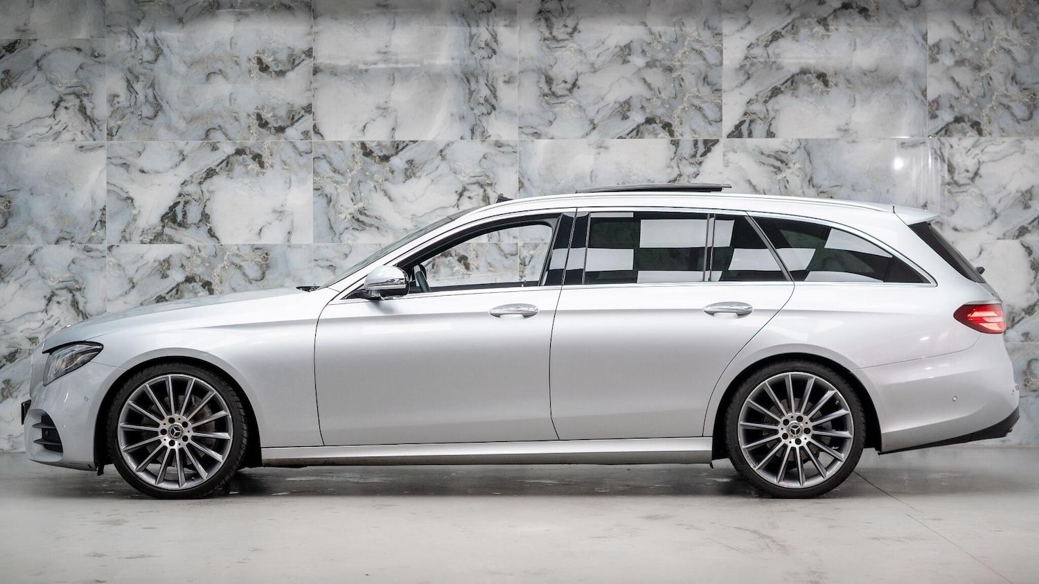 Used Mercedes-Benz E Class 2019 for sale - 76607959: Photo 9