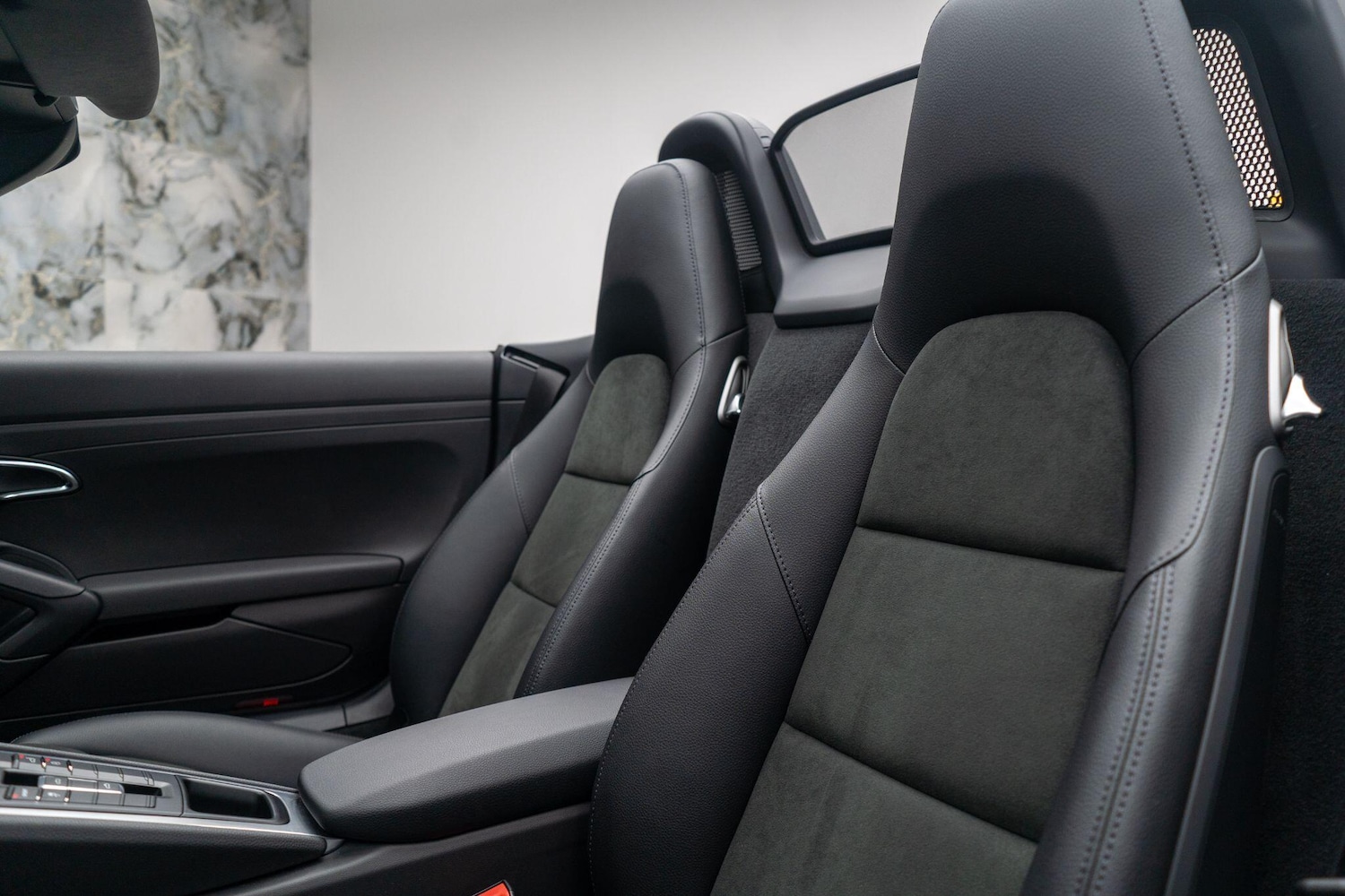 Used Porsche Boxster 2024 for sale - 76993298: Photo 15