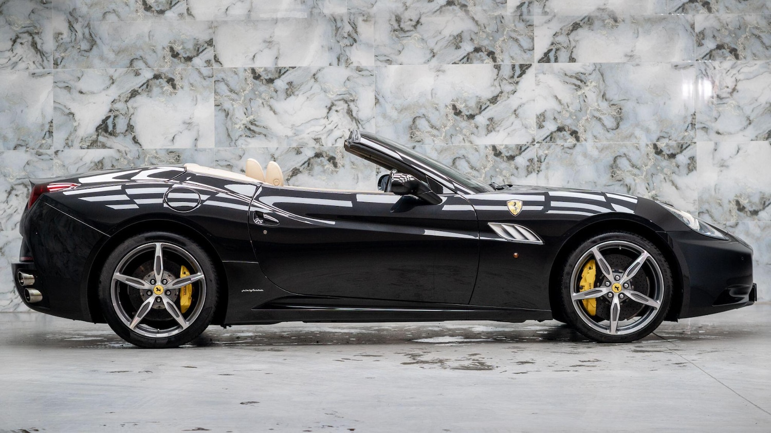 Used Ferrari California for sale - 76658820: Photo 8