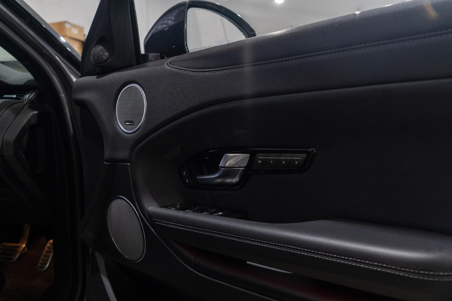 Used Land Rover Range Rover Evoque 2018 for sale - 77671420: Photo 32