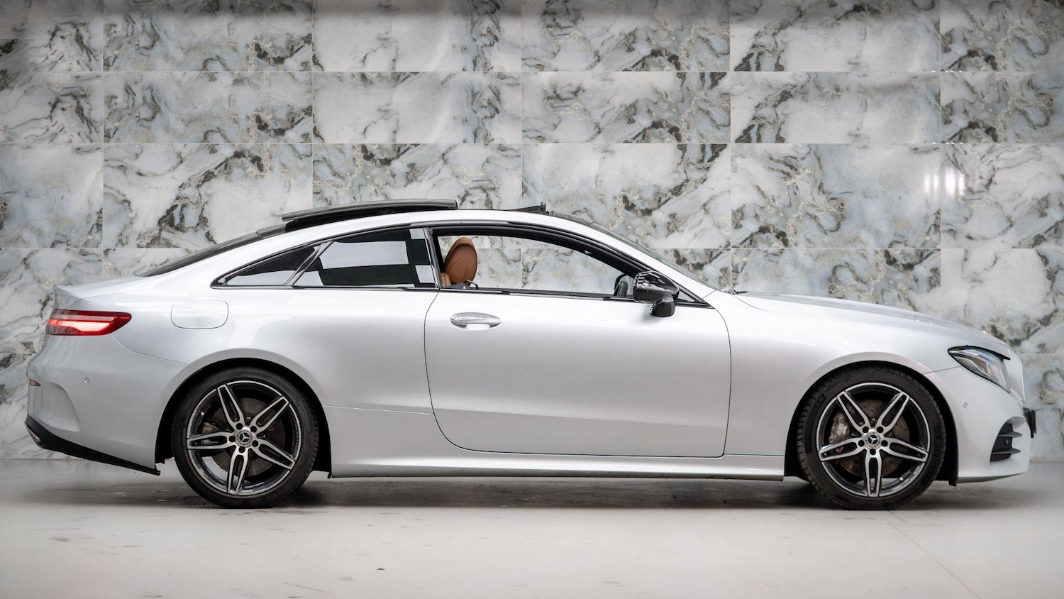 Used Mercedes-Benz E Class 2017 for sale - 77377328: Photo 9