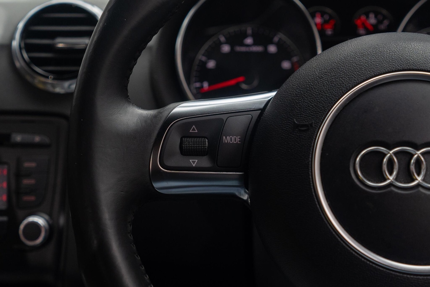 Used Audi TT 2013 for sale - 77156278: Photo 22