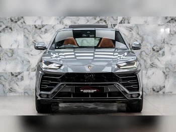 Used Lamborghini Urus 2018 for sale - 77510911: Photo