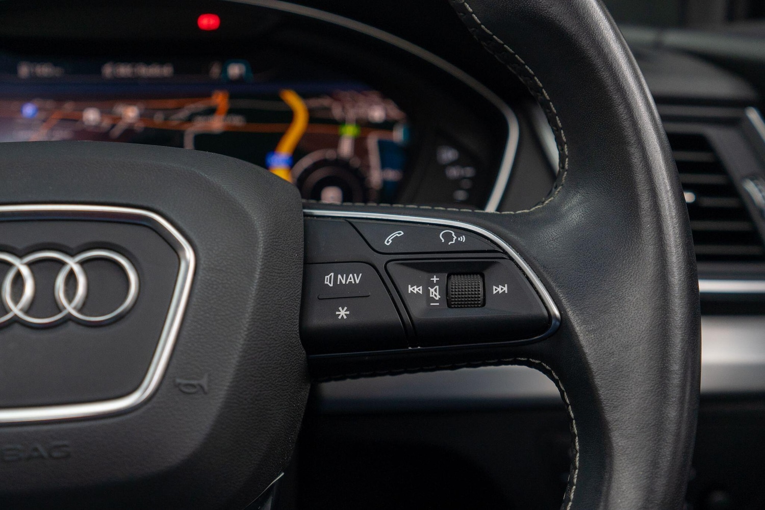 Used Audi SQ5 2018 for sale - 76388335: Photo 35