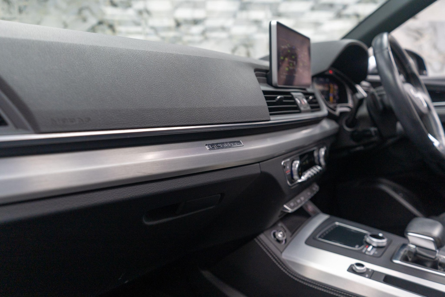 Used Audi SQ5 2018 for sale - 76388335: Photo 36