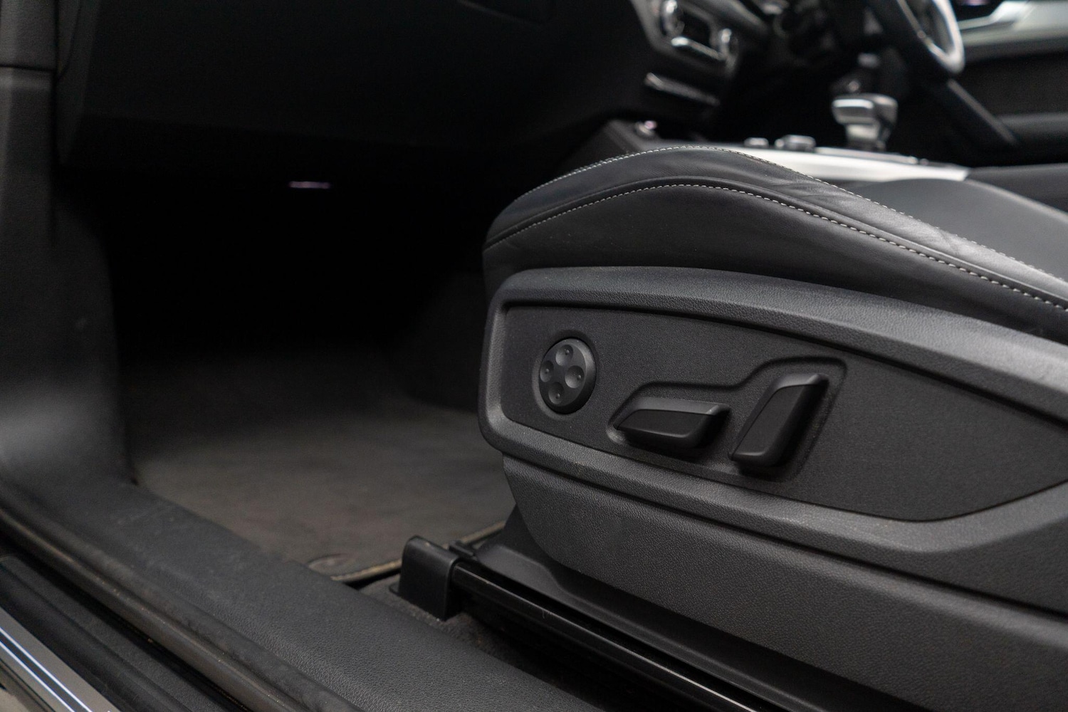 Used Audi SQ5 2018 for sale - 76388335: Photo 38