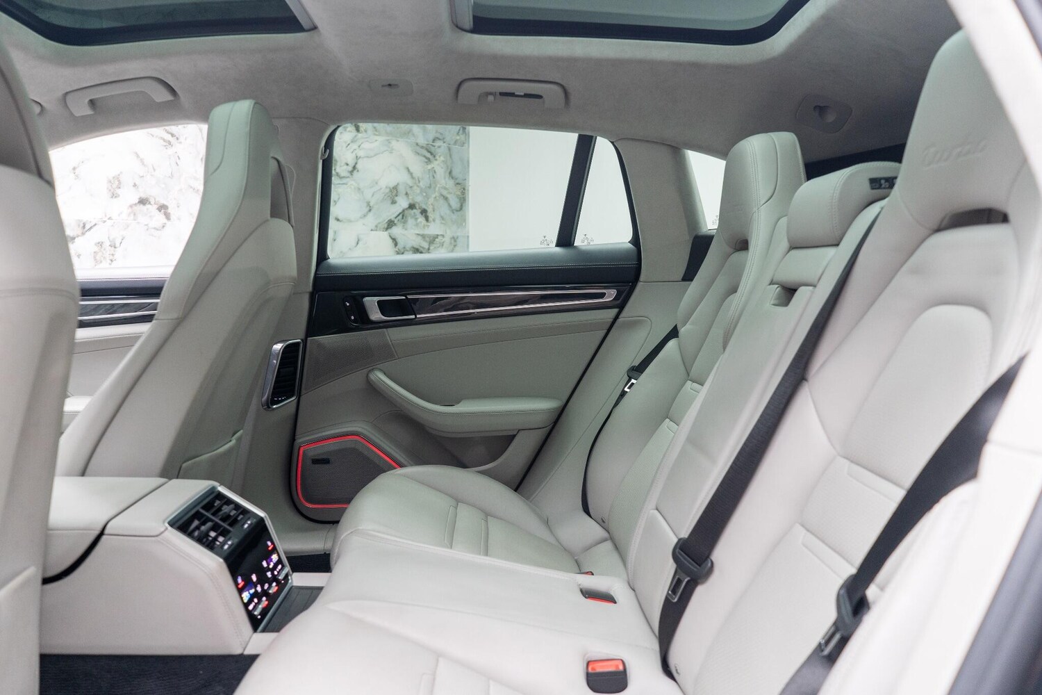 Used Porsche Panamera 2017 for sale - 77469088: Photo 16