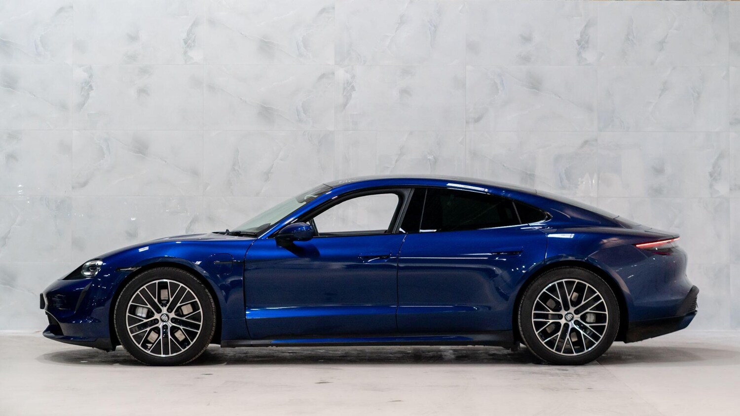 Used Porsche Taycan for sale - 78127345: Photo 10