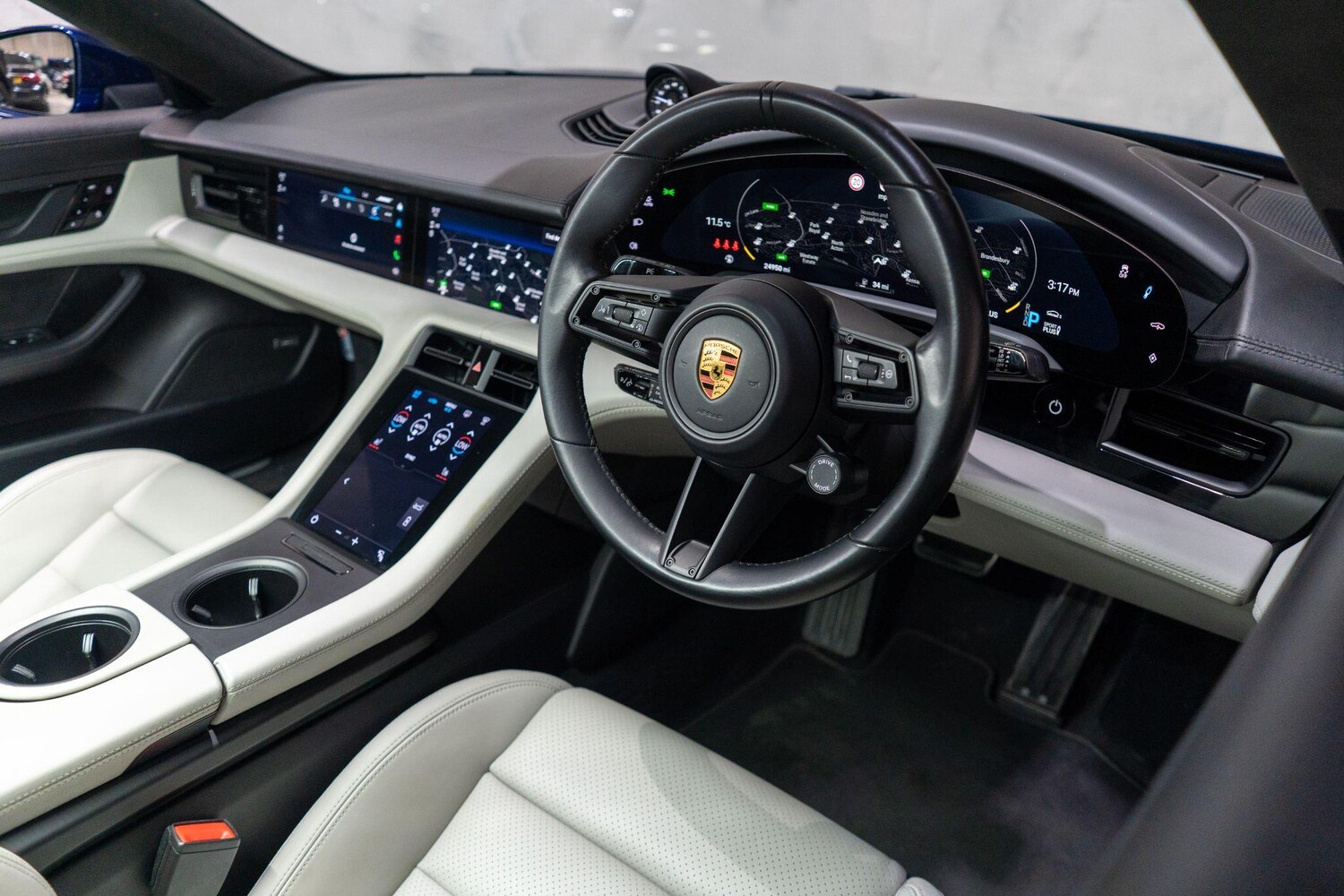 Used Porsche Taycan for sale - 78127345: Photo 11