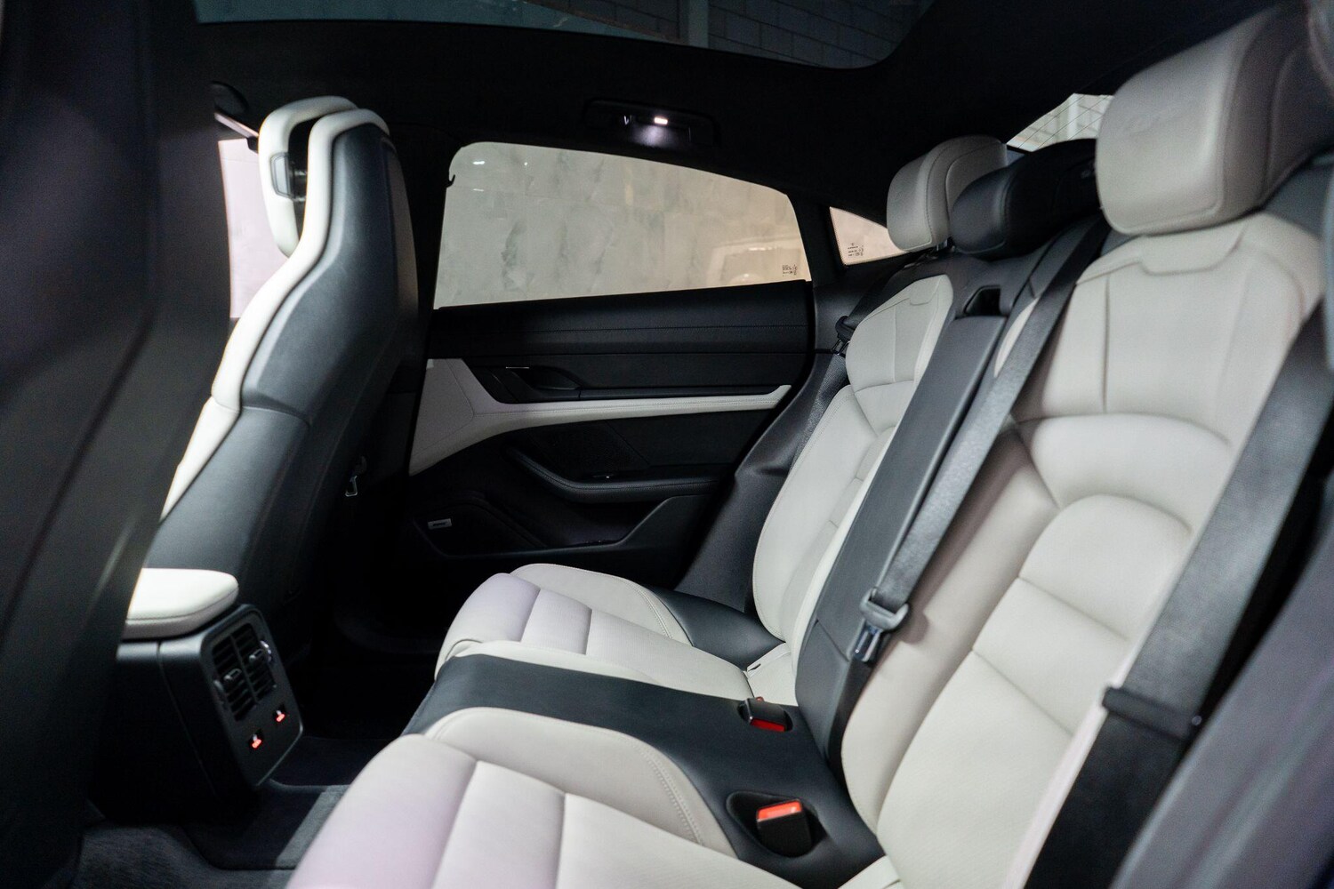 Used Porsche Taycan for sale - 78127345: Photo 17