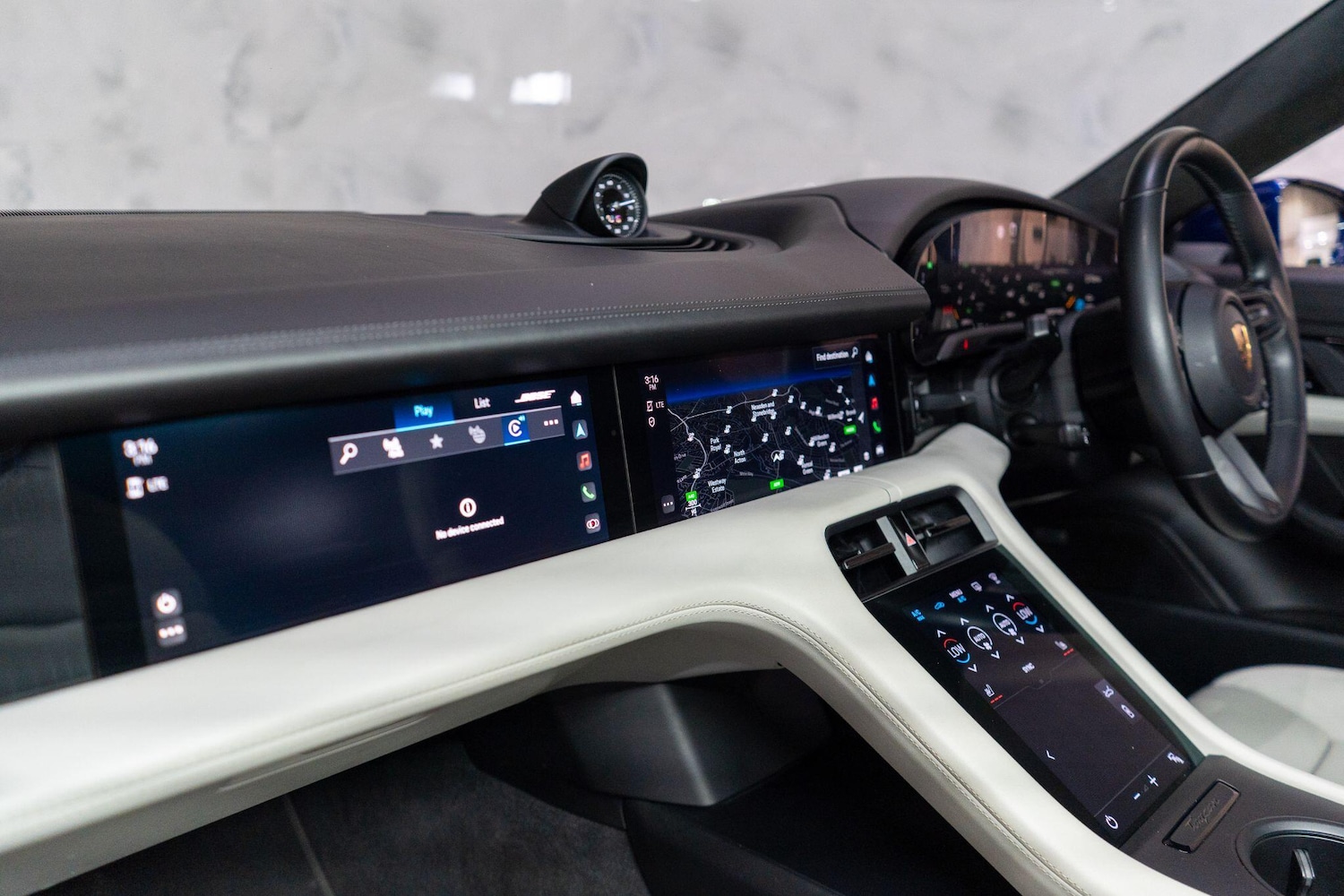 Used Porsche Taycan for sale - 78127345: Photo 2