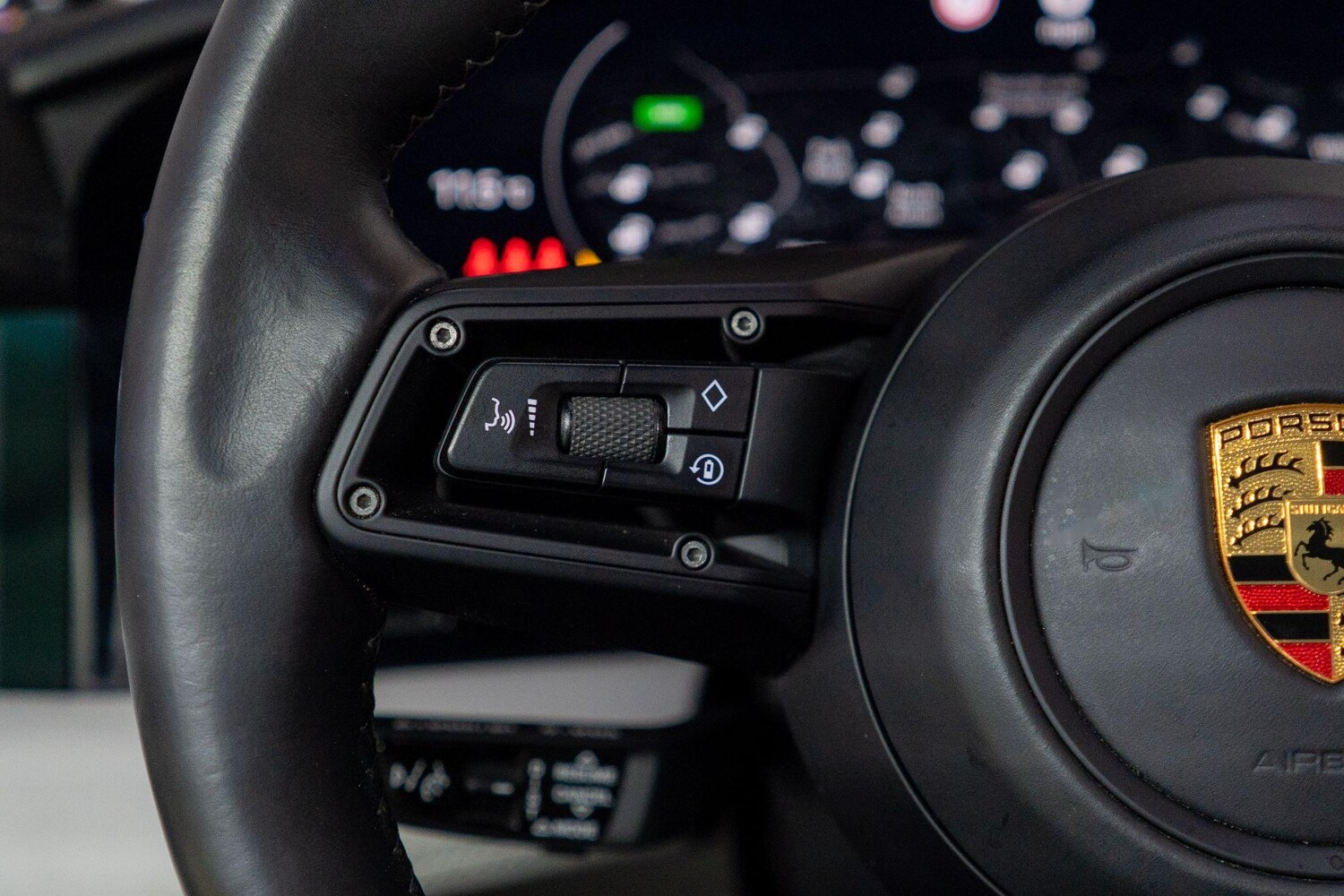 Used Porsche Taycan for sale - 78127345: Photo 33